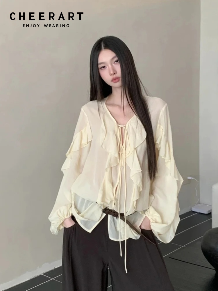 Street Fashion Fall 2025 - Bluzka CHEERART z falbankami, dekoltem w