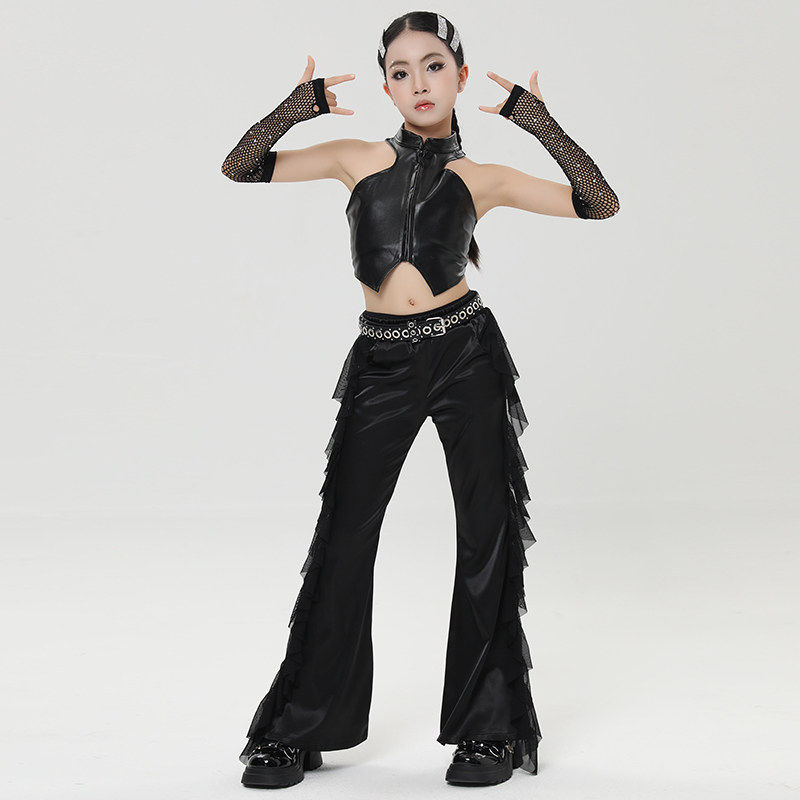 Modne nieregularne topy z deko – Street Fashion Outfit Girl recenzja i cena