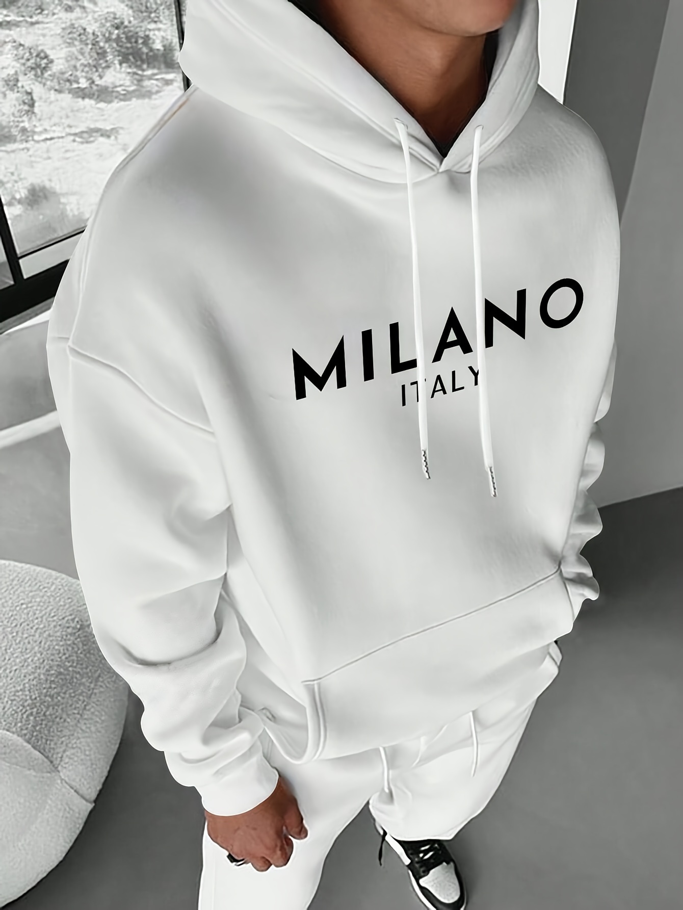 Bluza z kapturem Milan Letter  – Street Fashion Of Milan recenzja i cena